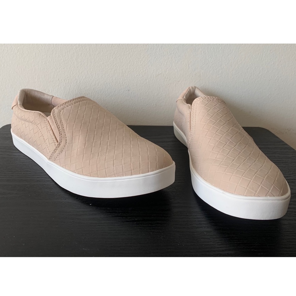 Memory Foam Slip on Sneakers